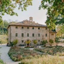 Hotel Vocabolo Moscatelli in Umbria by Archiloop