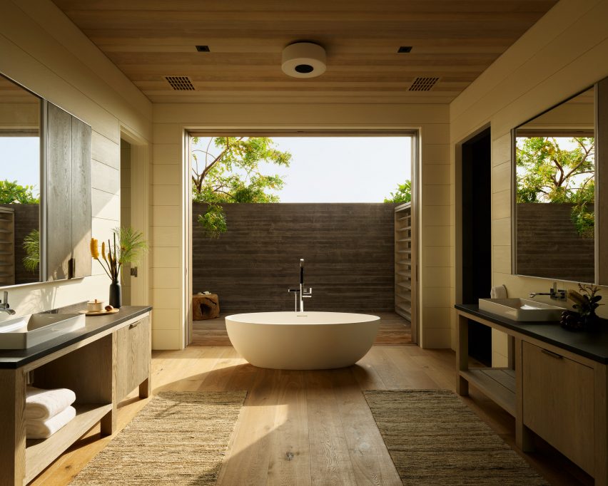 Oak-floored bathroom